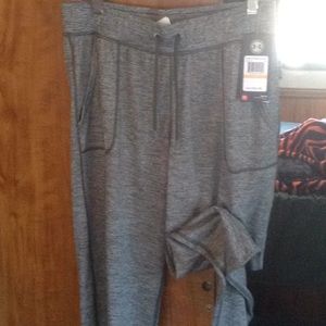 Under Armour jogging pants